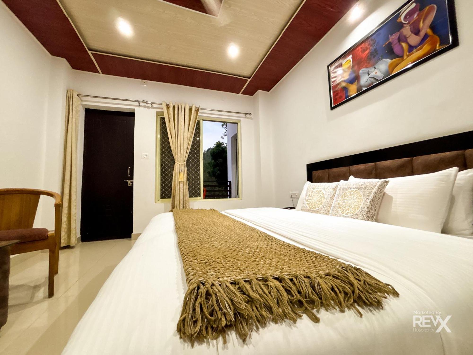 Hotel Prince Valley Lansdowne Buitenkant foto