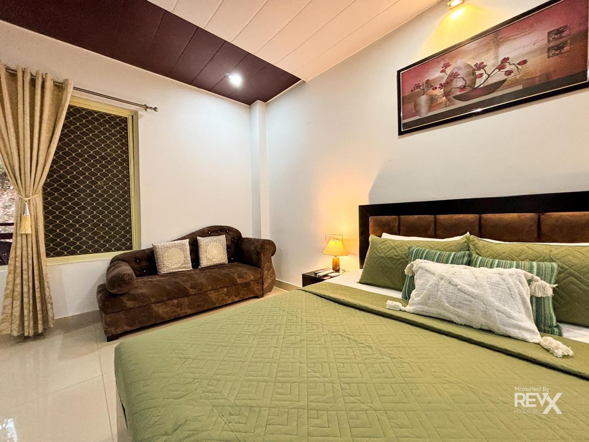 Hotel Prince Valley Lansdowne Buitenkant foto