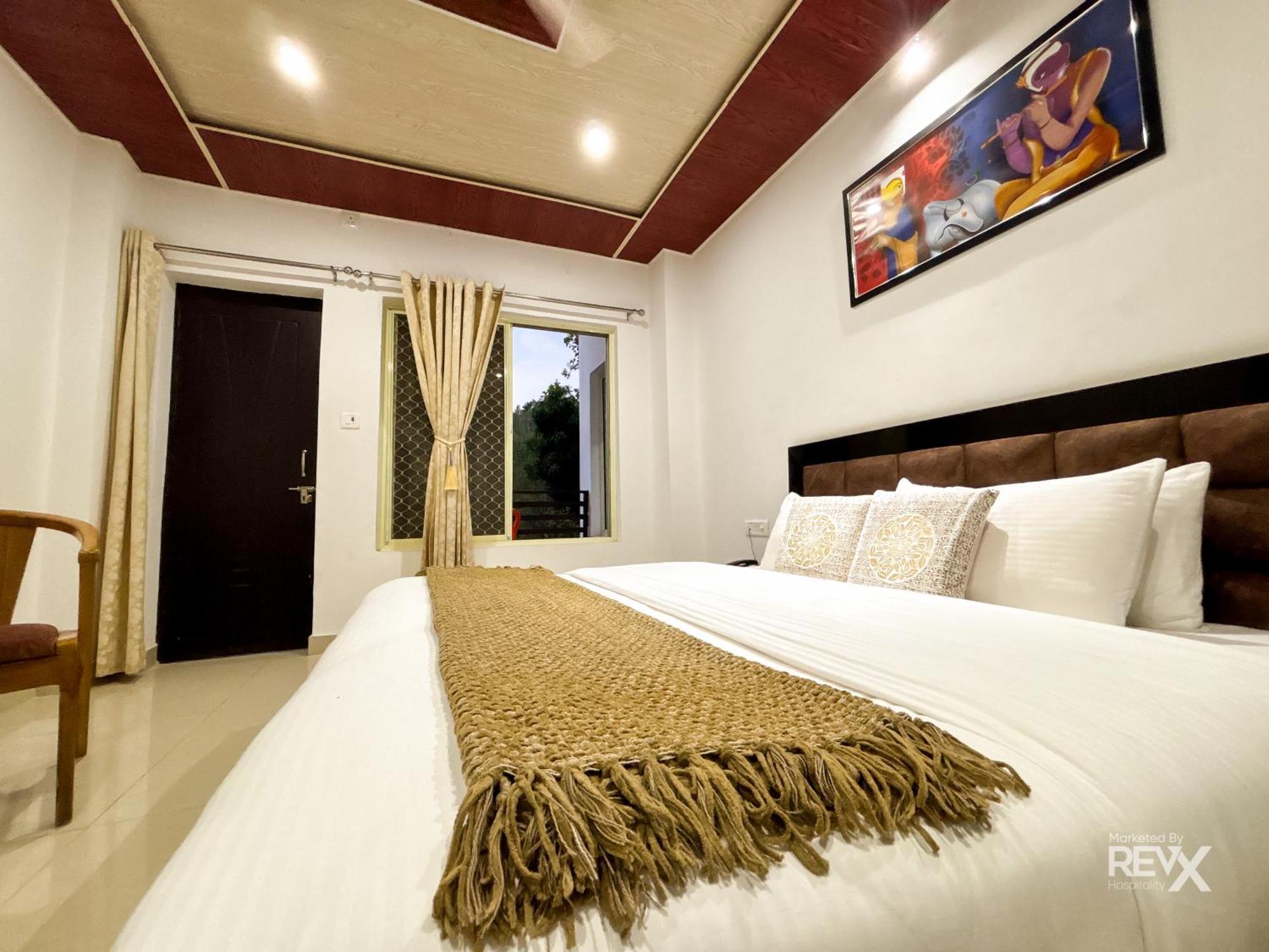 Hotel Prince Valley Lansdowne Buitenkant foto