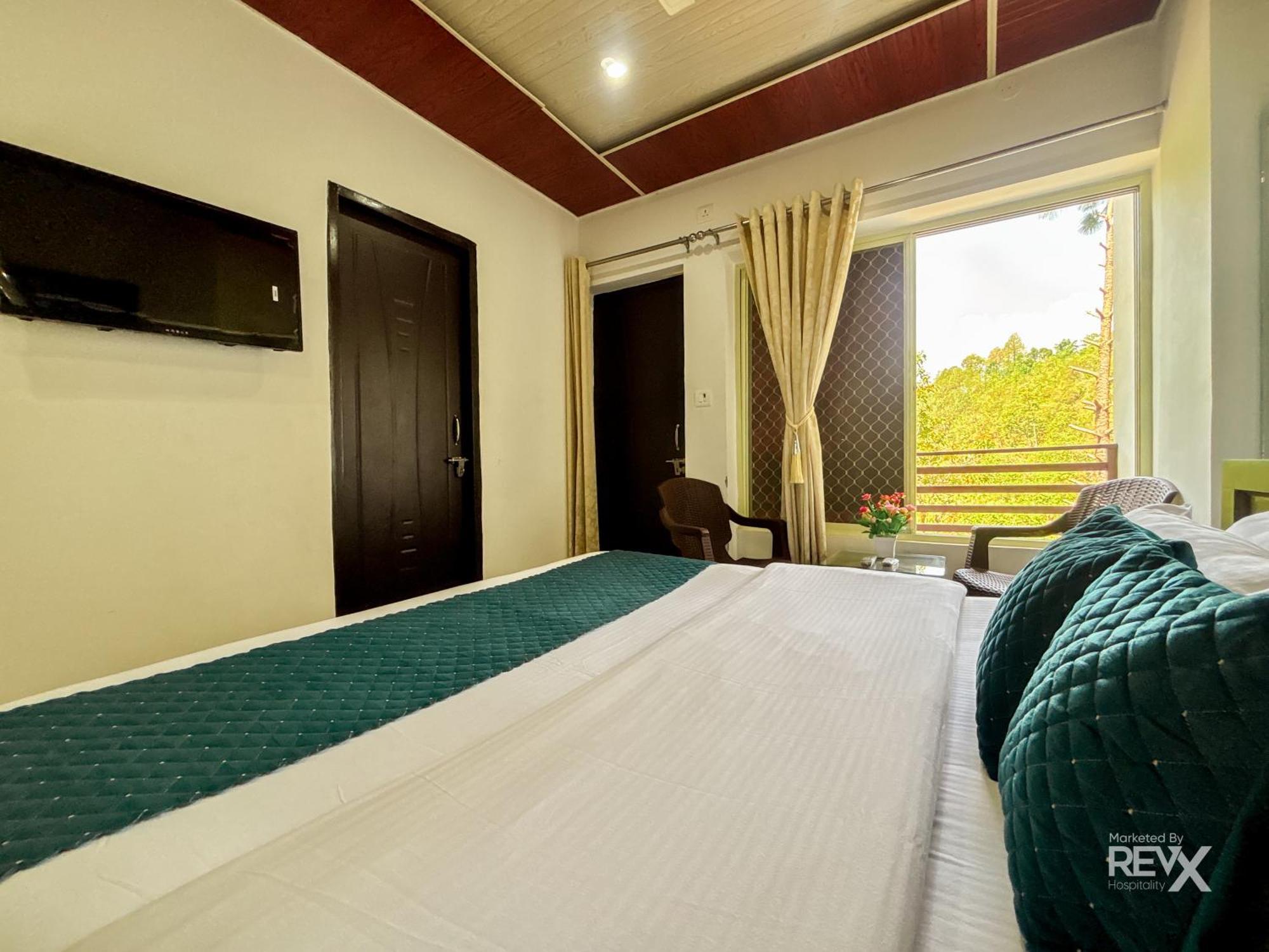 Hotel Prince Valley Lansdowne Buitenkant foto