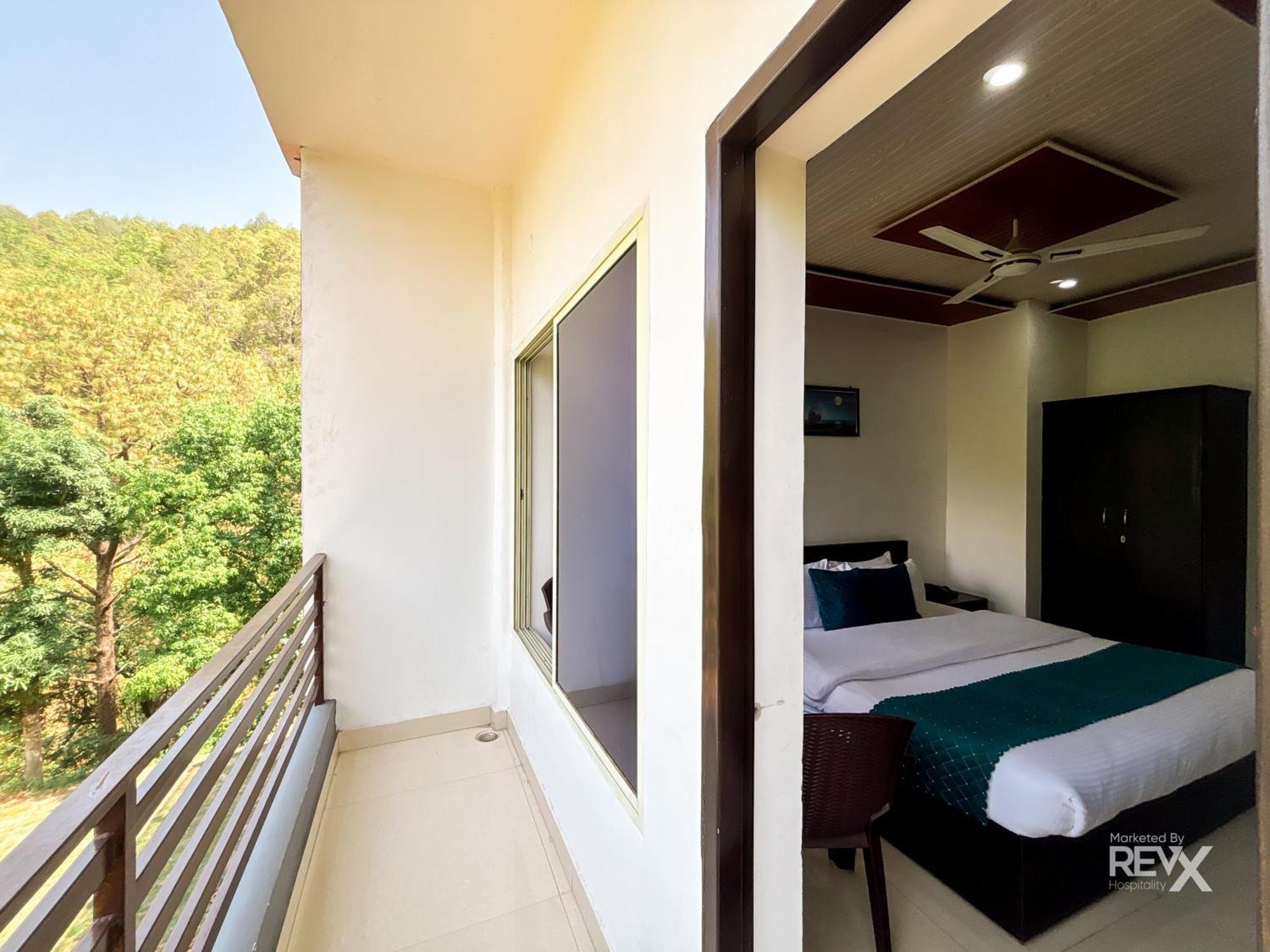 Hotel Prince Valley Lansdowne Buitenkant foto