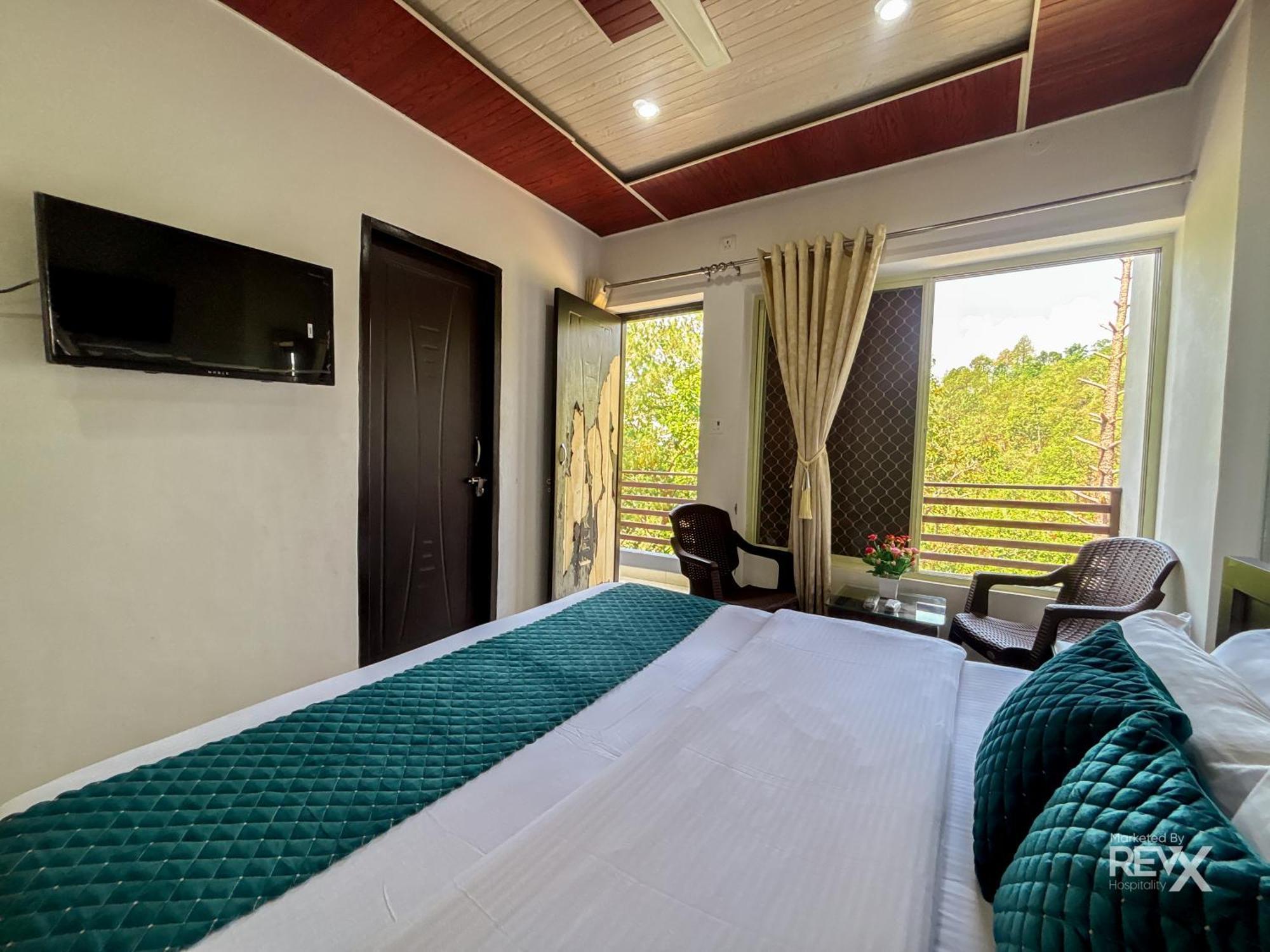 Hotel Prince Valley Lansdowne Buitenkant foto