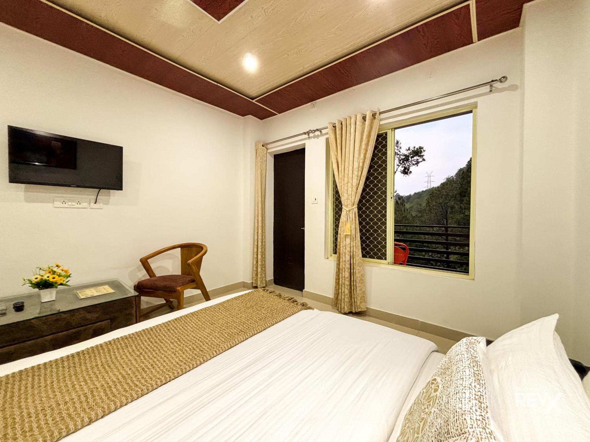 Hotel Prince Valley Lansdowne Buitenkant foto