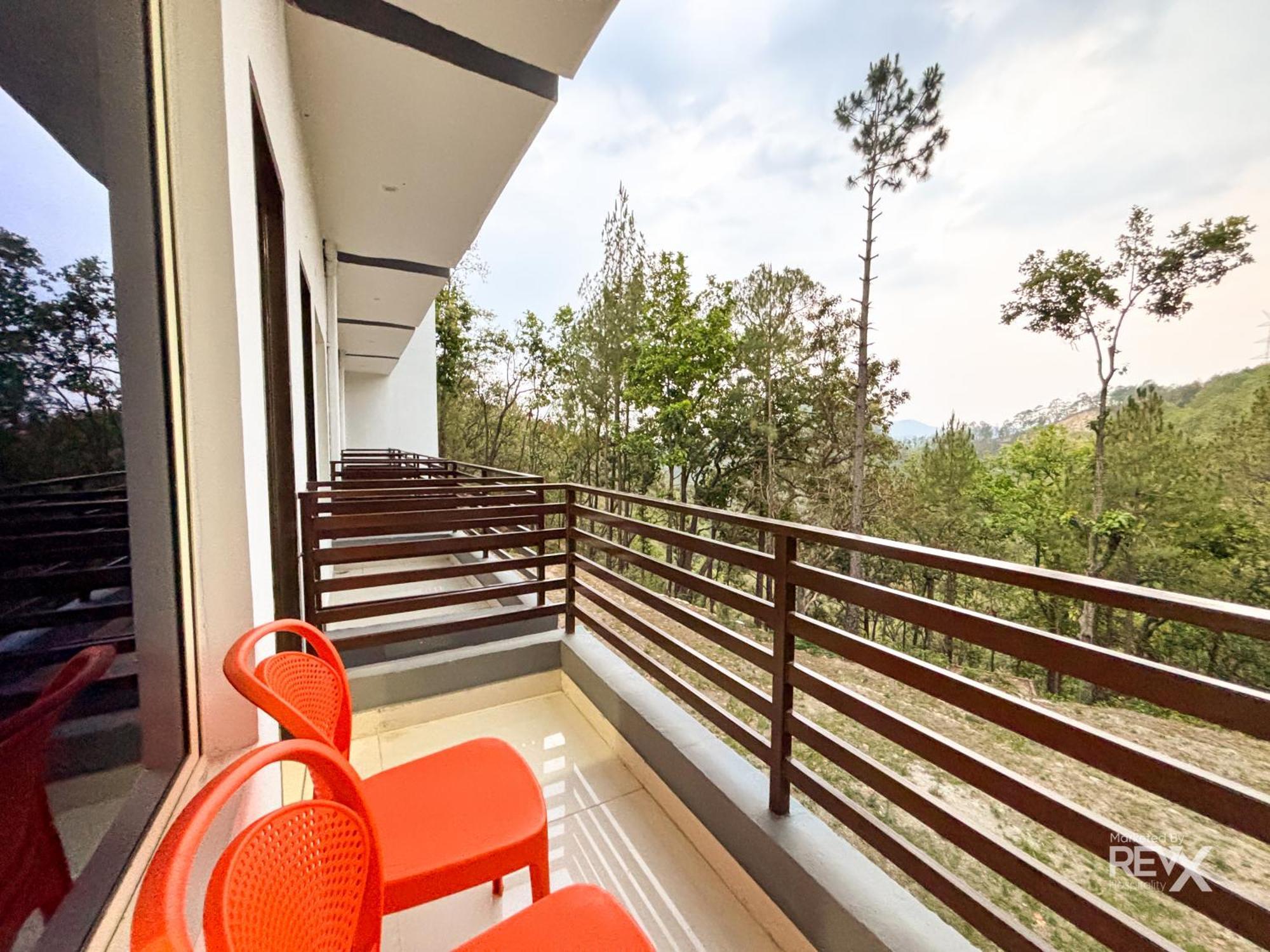 Hotel Prince Valley Lansdowne Buitenkant foto